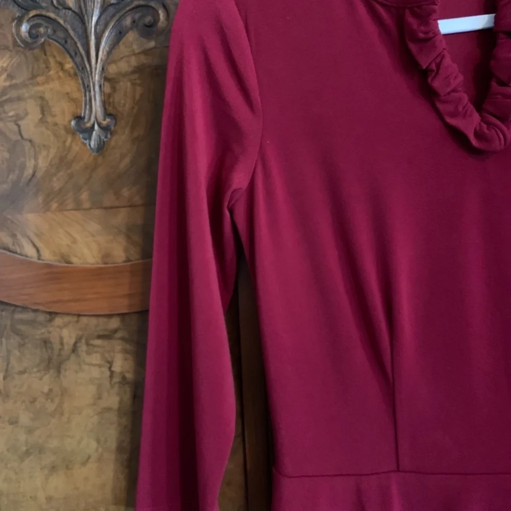 Talbots‎ petite ruffle neck dress. Never worn . Retsil 159